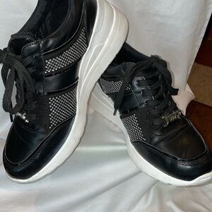 JUICY COUTURE BLACK PLATFORM SNEAKER WITH RHINESTONES SIZE 8.5
